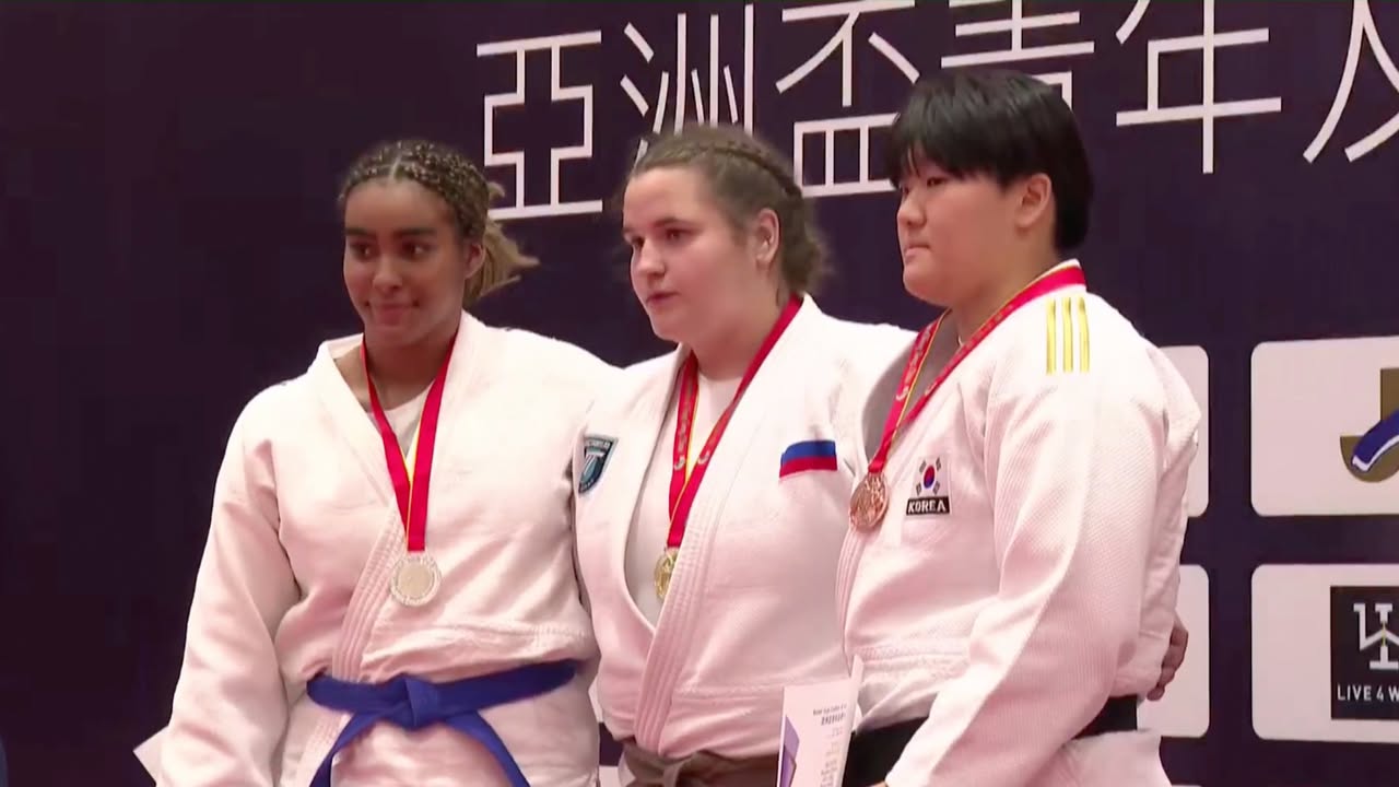 Kayla Nae wins silver at Hong Kong Asian Cadet Cup